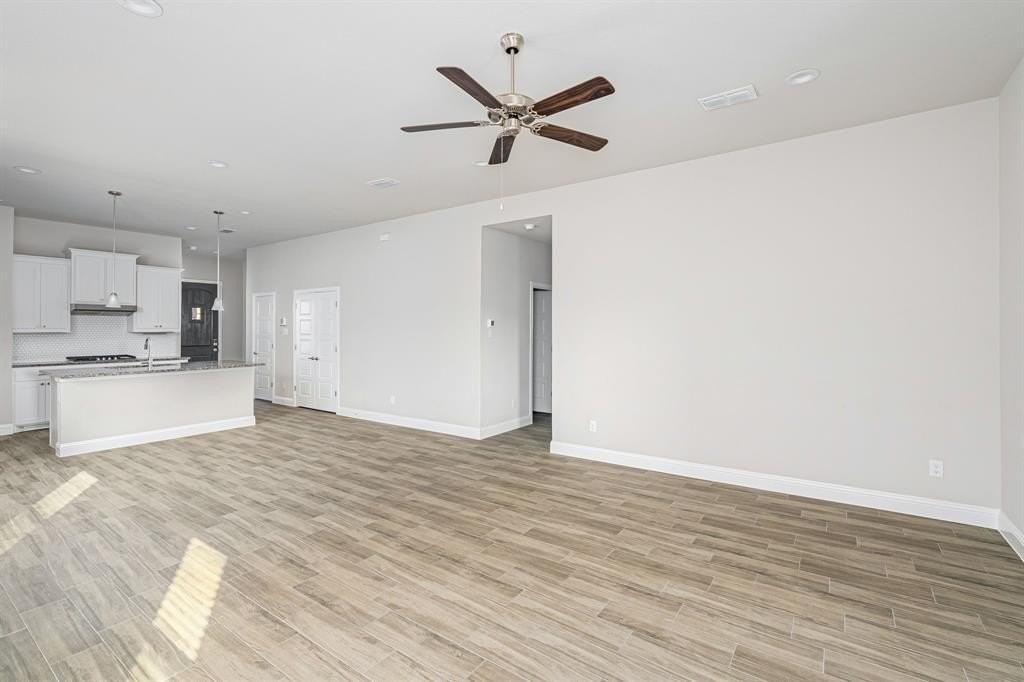 2205 Redwing Dr - Photo 6 of 21