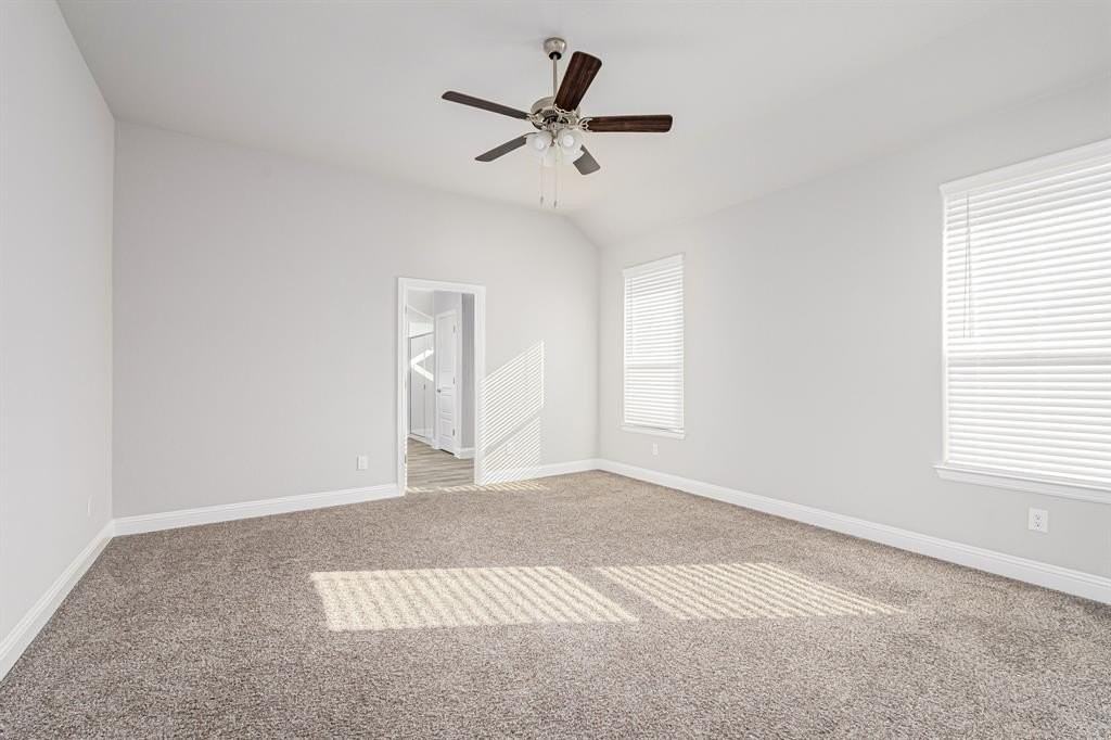 2205 Redwing Dr - Photo 7 of 21