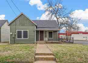 906 E Houston St - Photo 1 of 1