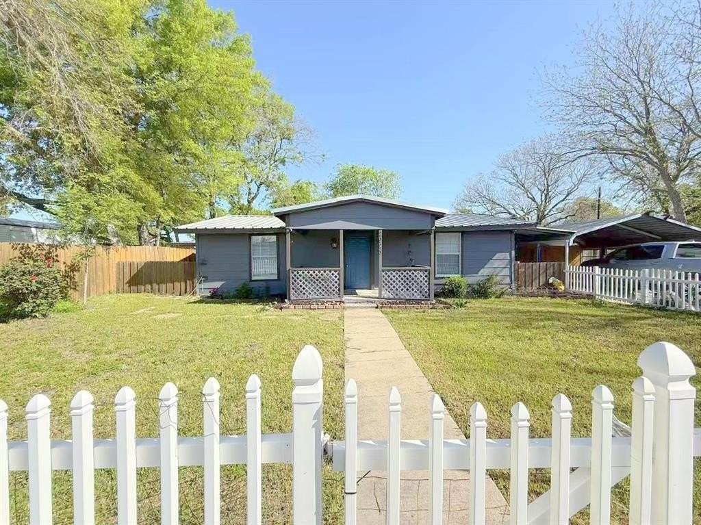 2925 Janet Drive - Photo 5 of 37