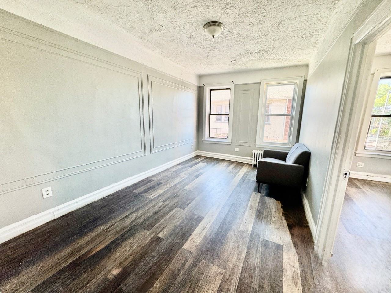 1601 Dahill Rd - Photo 2 of 4