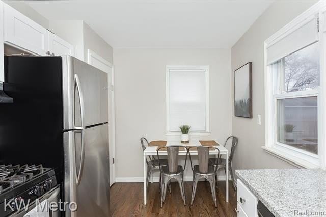 3340 Edgeworth St - Photo 7 of 29