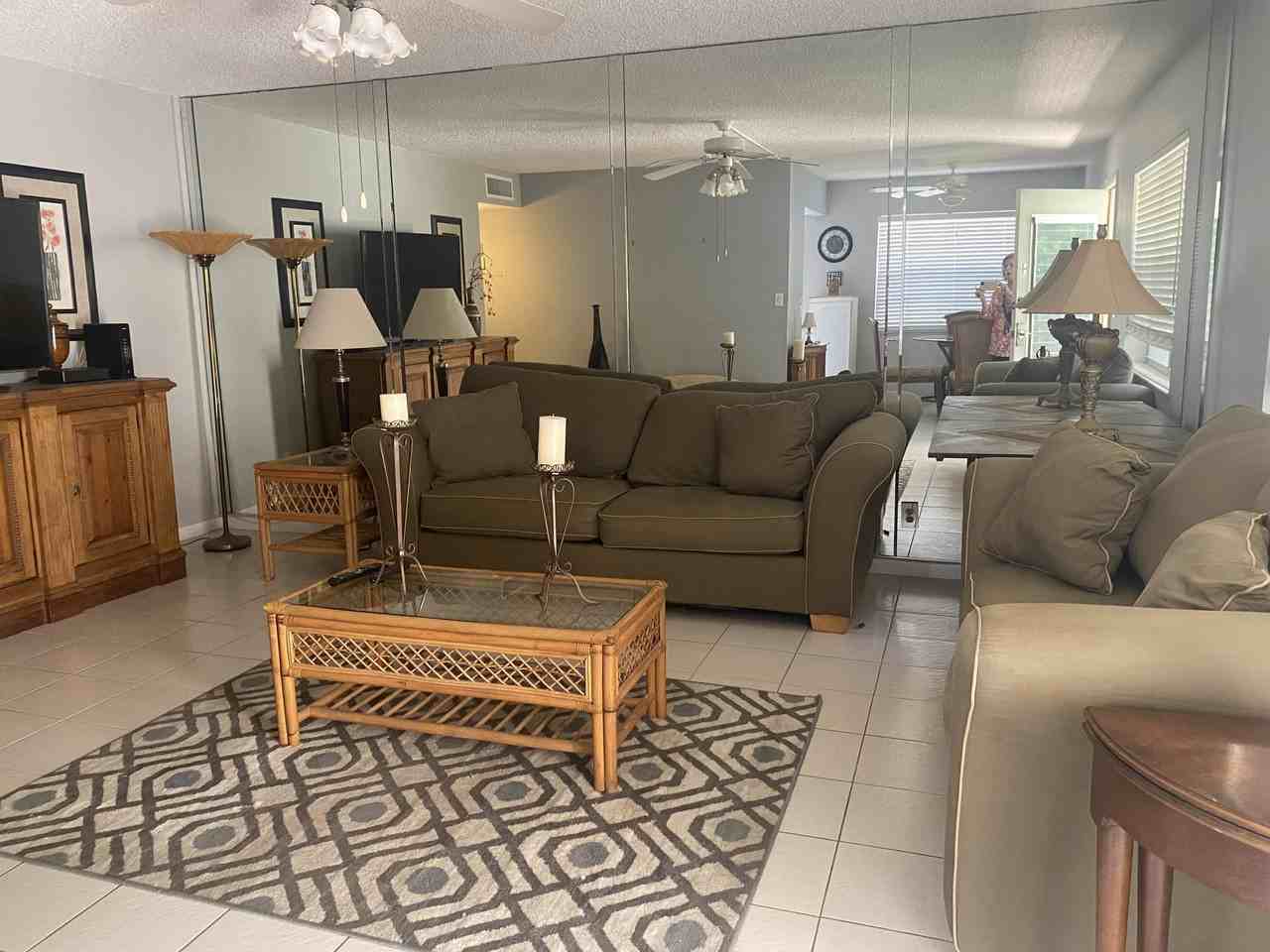 542 Normandy L - Photo 3 of 41