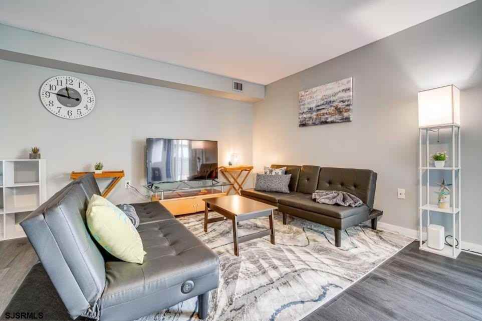 600 Pacific Ave - Photo 5 of 28