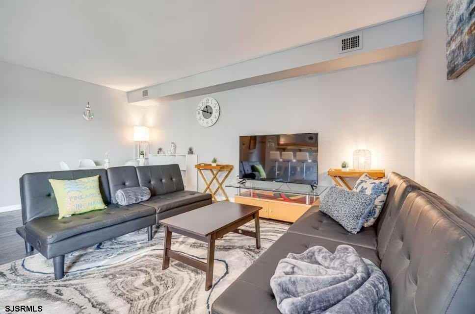 600 Pacific Ave - Photo 7 of 28