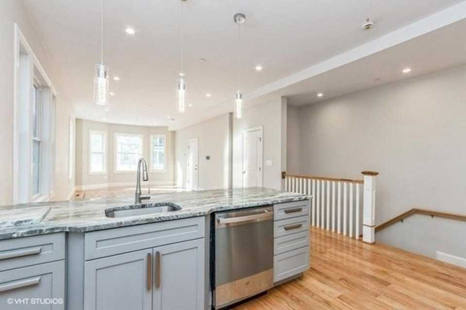 111 Hutchings St #2 - Photo 5 of 15