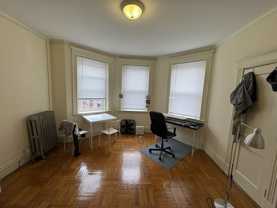 16 Queensberry St #12 - Photo 1 of 1