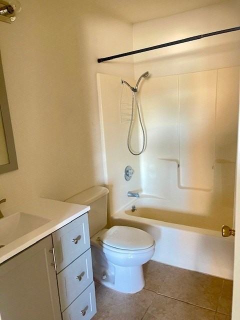 2175 Riviera Blvd Apt 2 #2 - Photo 6 of 10