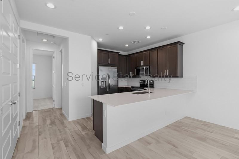 4721 S Ferric - Photo 6 of 25