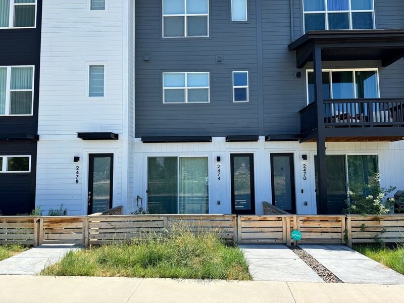 2474 W 167th Ln - Photo 3 of 37