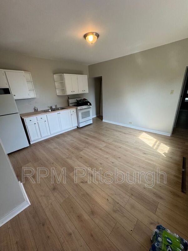 1912 Johnson St - Photo 2 of 13