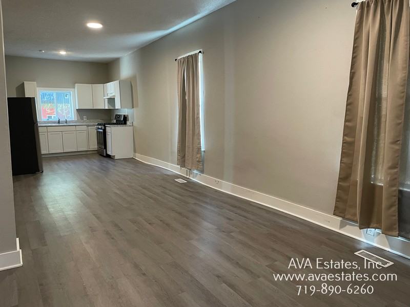 104 N Glendale Ave - Photo 2 of 16