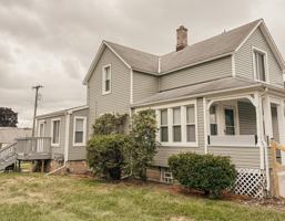 featured image of 2474 4th Street