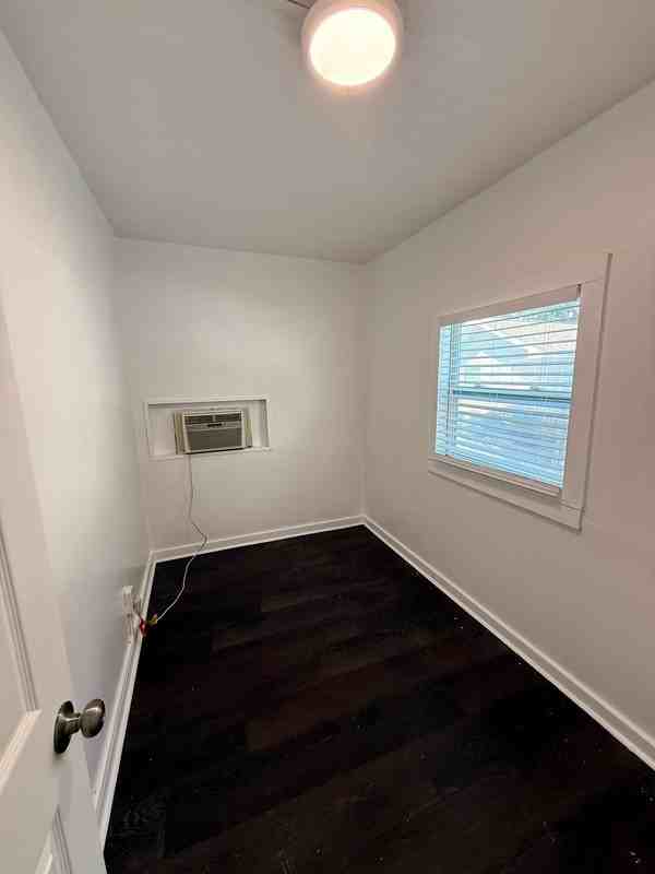 1865 29th Avenue North - Photo 4 of 7