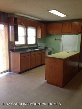 79 Harper Road - Photo 3 of 5