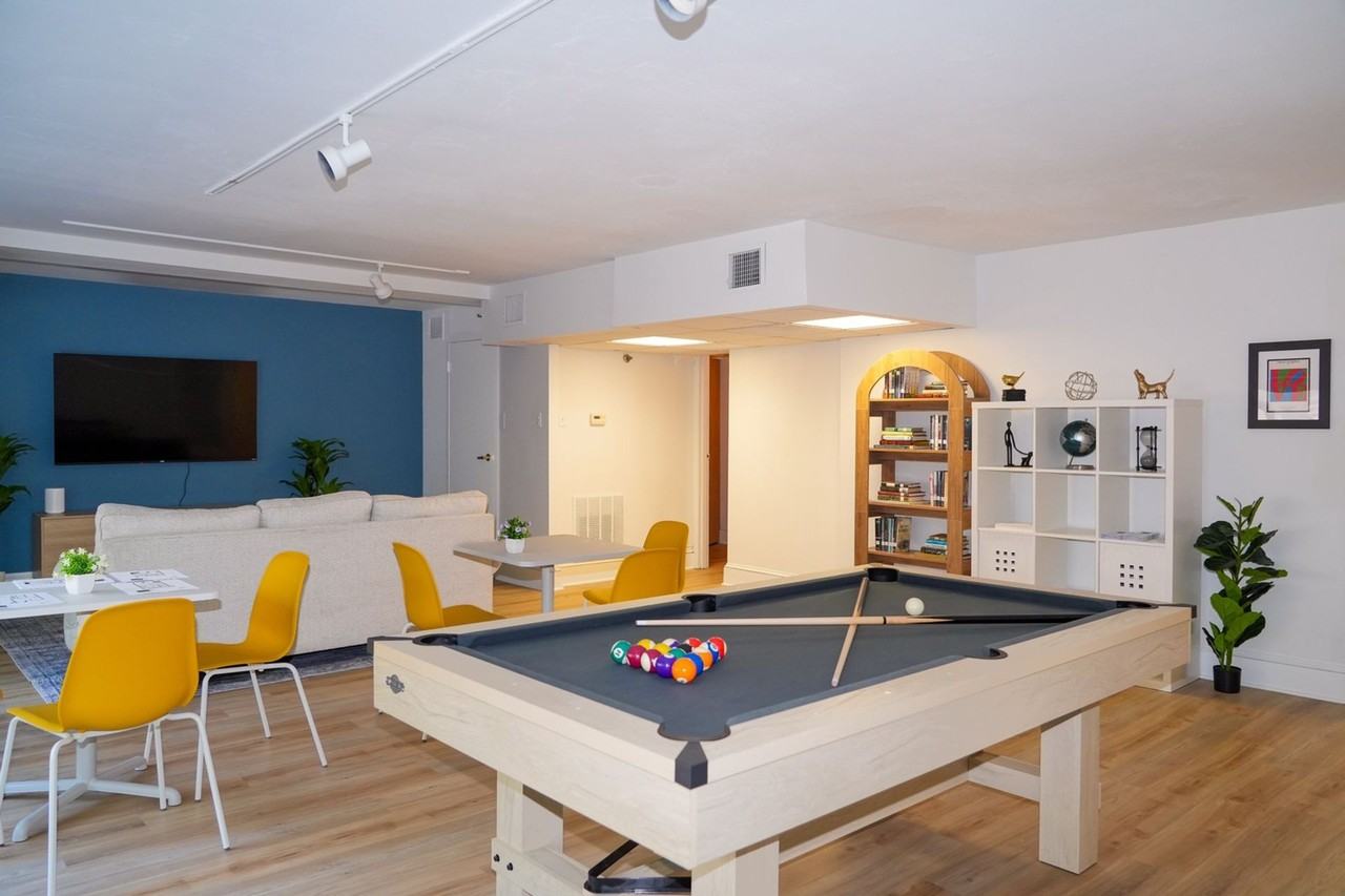 Spruce Tower - Photo 4 of 48