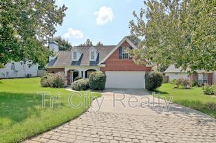 77 Pine Cres - Photo 1 of 1