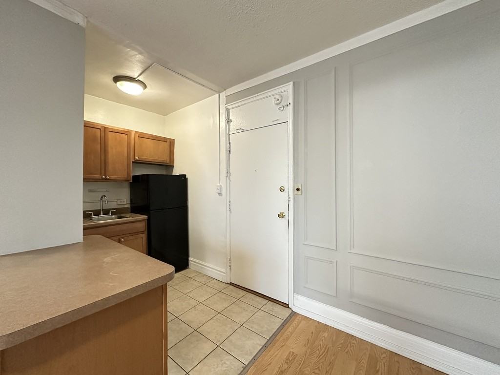 434 W Wellington Ave #606 - Photo 6 of 21