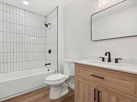 3304 W Alvina Ave #3304 - Photo 3 of 17