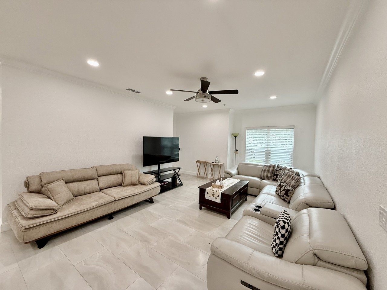 16303 Enclave Village Dr #103 - Photo 3 of 31