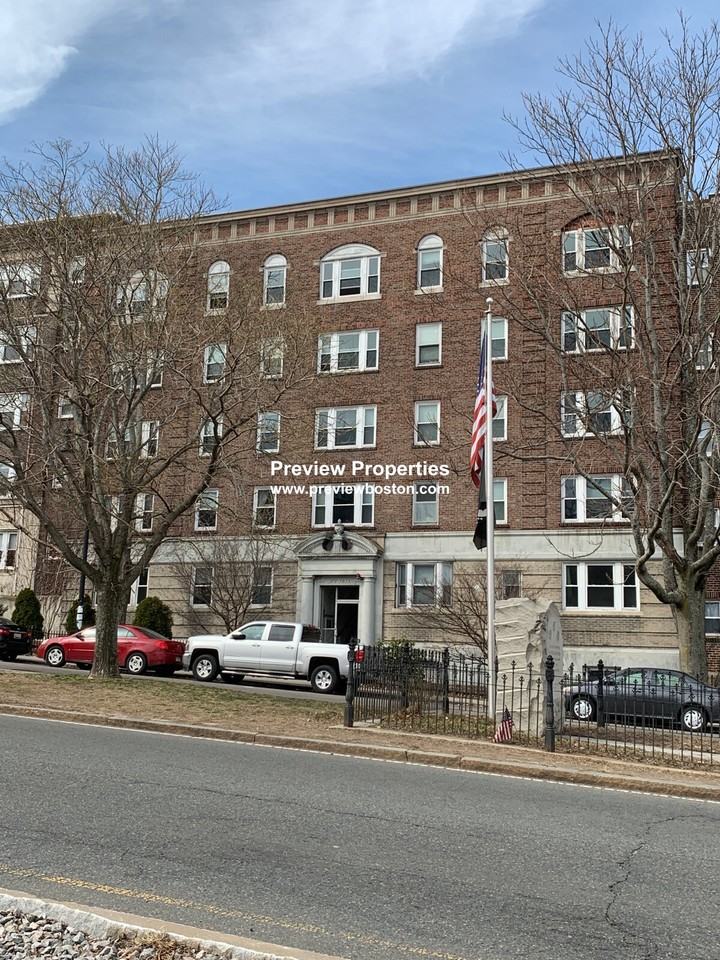 Commonwealth Ave #1P - Photo 6 of 6