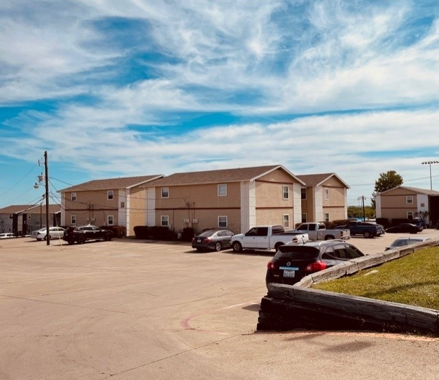 9211 Dale Lane - Photo 5 of 31