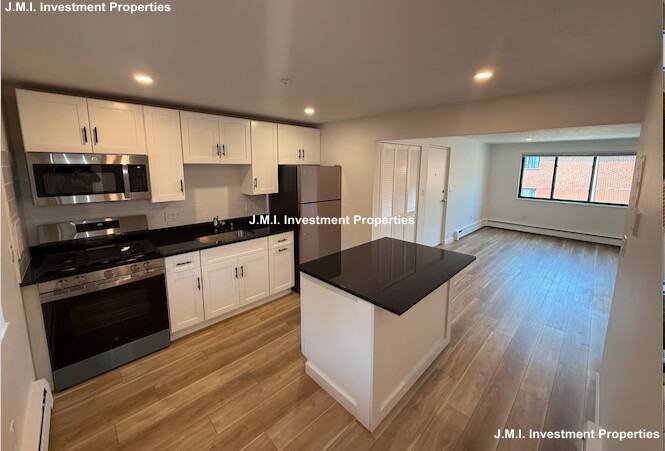 Colonial Dr - Photo 2 of 12