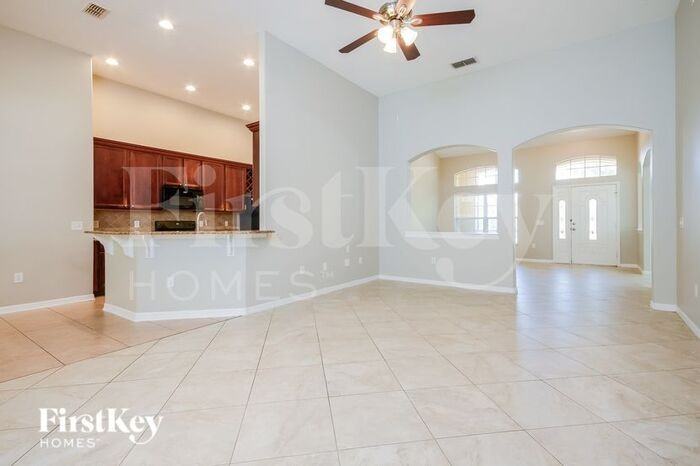 2301 Deer Creek Blvd - Photo 2 of 16