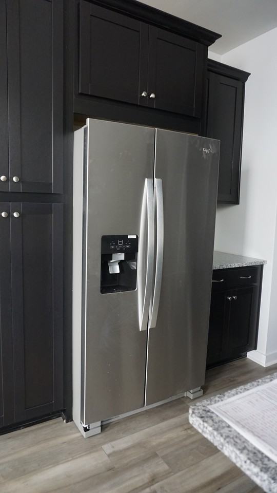 9505 Munsing Dr - Photo 6 of 49