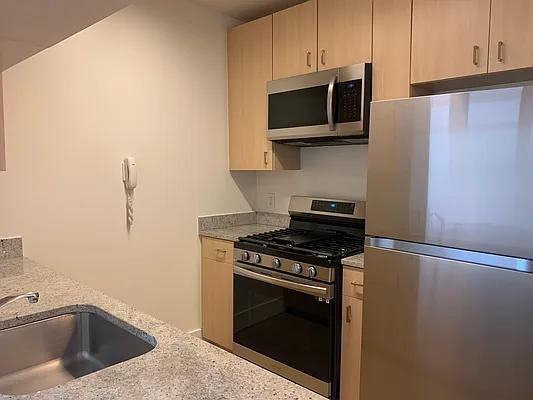 10th Ave & W 48th St #14A - Photo 2 of 16