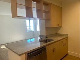 featured image of 10th Ave & W 48th St #14A