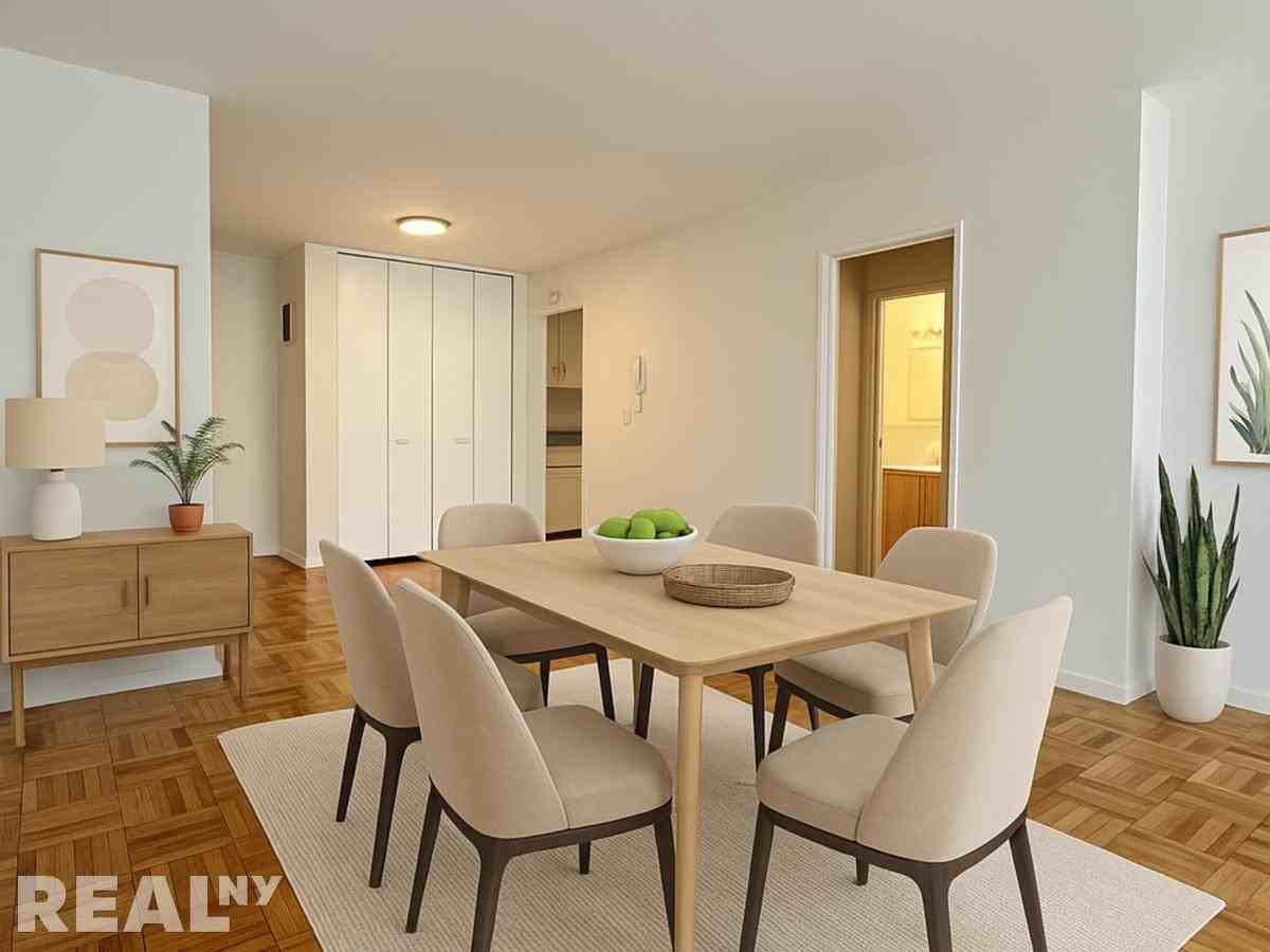 E 49th St #8S - Photo 2 of 6