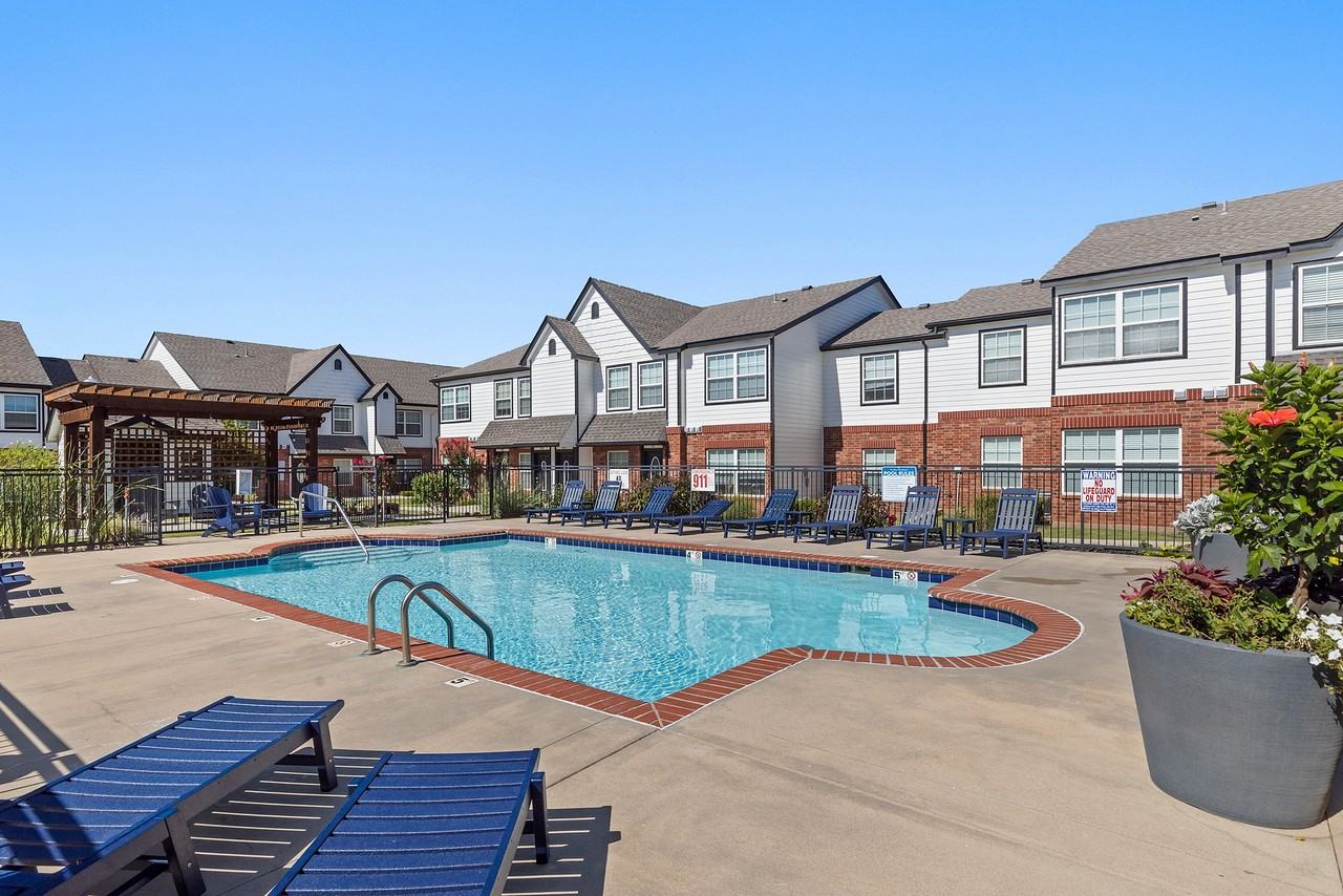 The Falls at Brookhaven - Photo 5 of 50