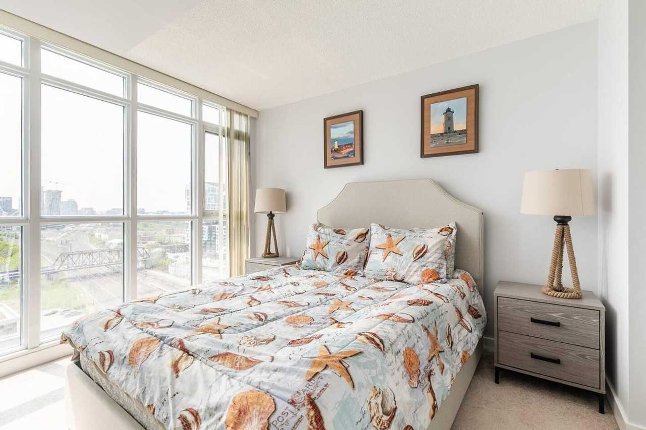 90 Fort York Boulevard - Photo 6 of 22