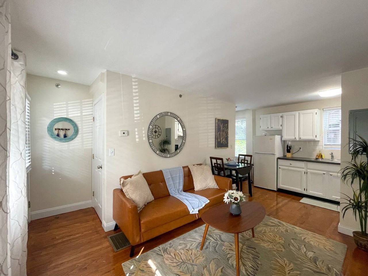 25 A Jay Street - Photo 3 of 16