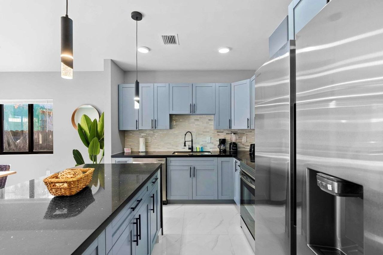 1350 Northwest 28th Street - Photo 4 of 54