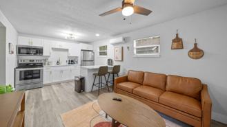 1007 E Comanche Ave - Photo 1 of 1