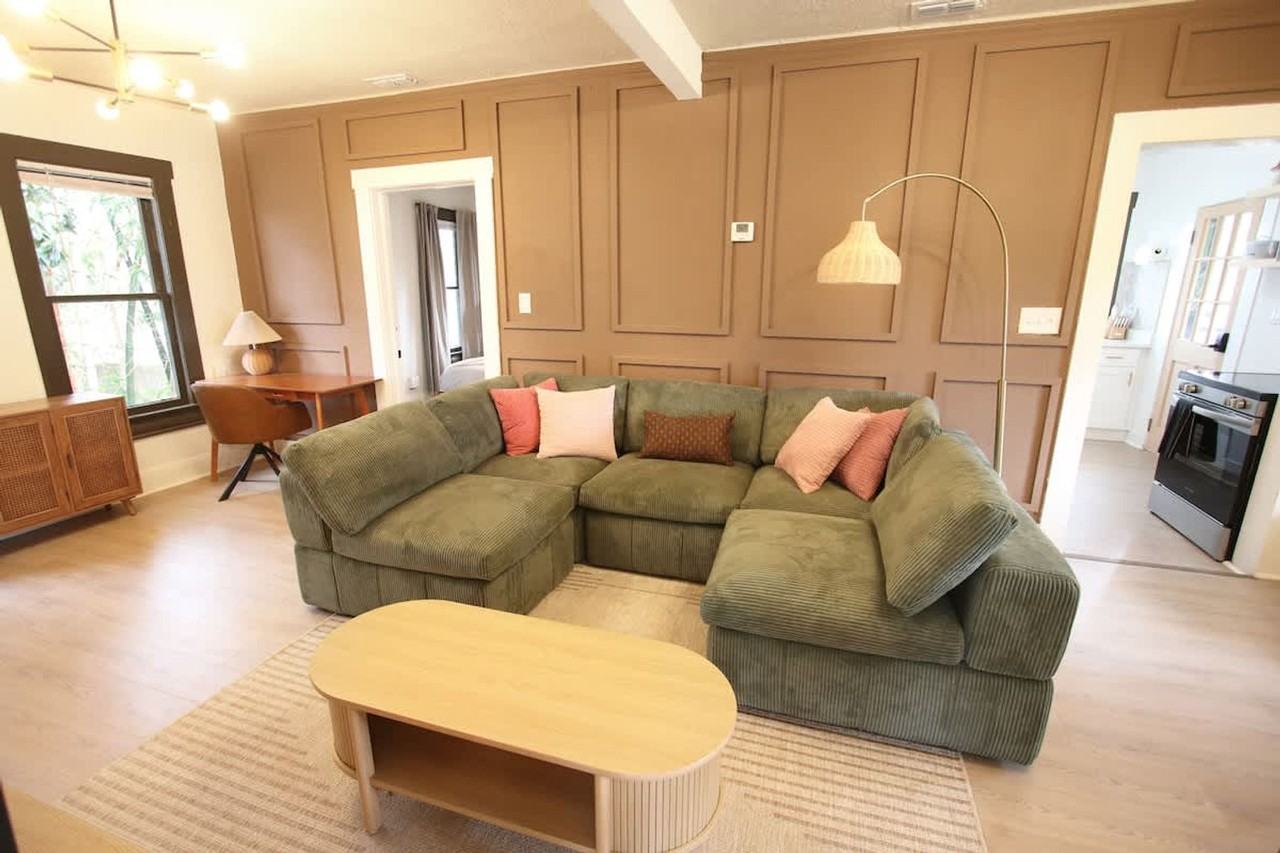 102 West Emma Street #1271942P - Photo 5 of 50