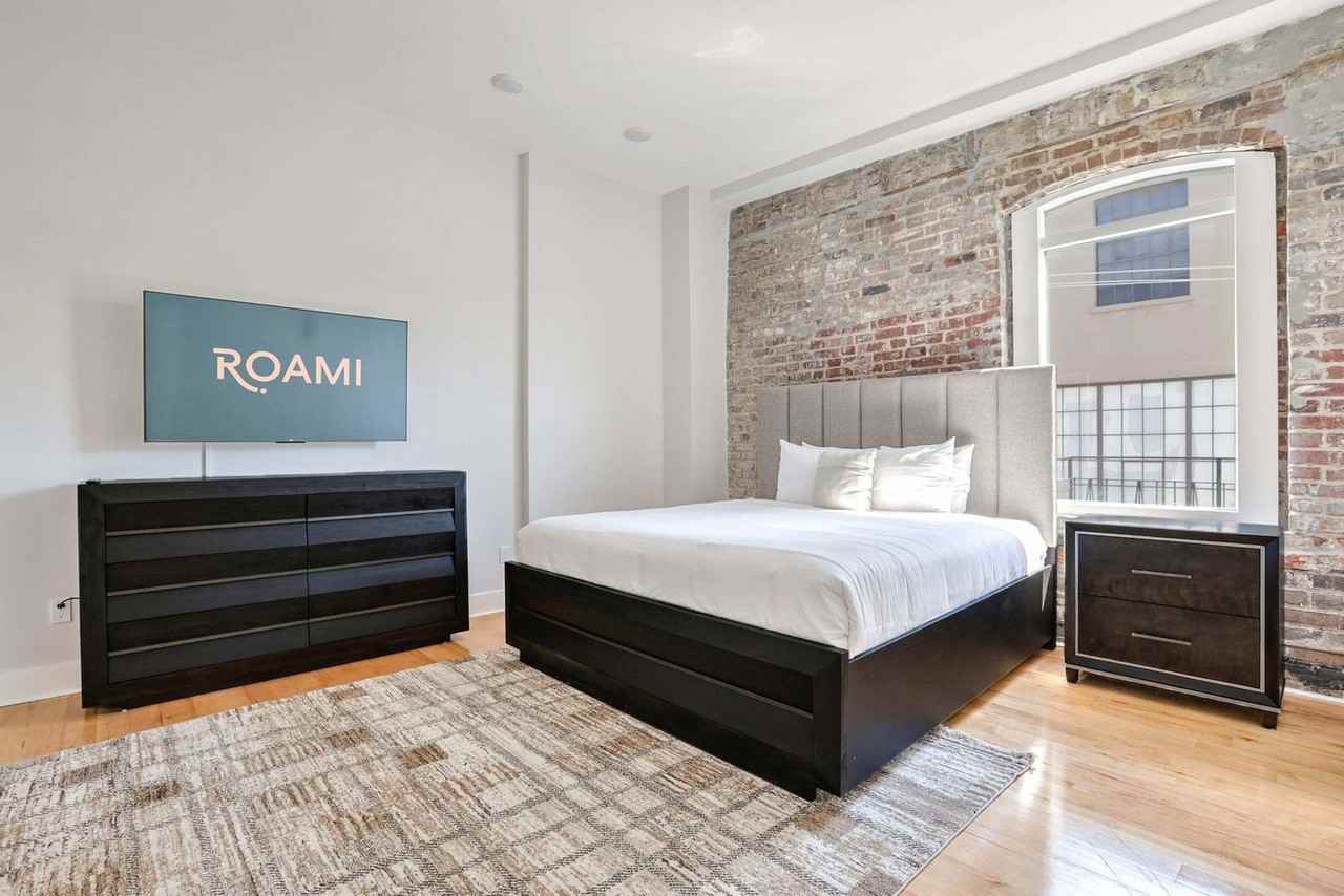 1050 Annunciation St #1272300P - Photo 3 of 10