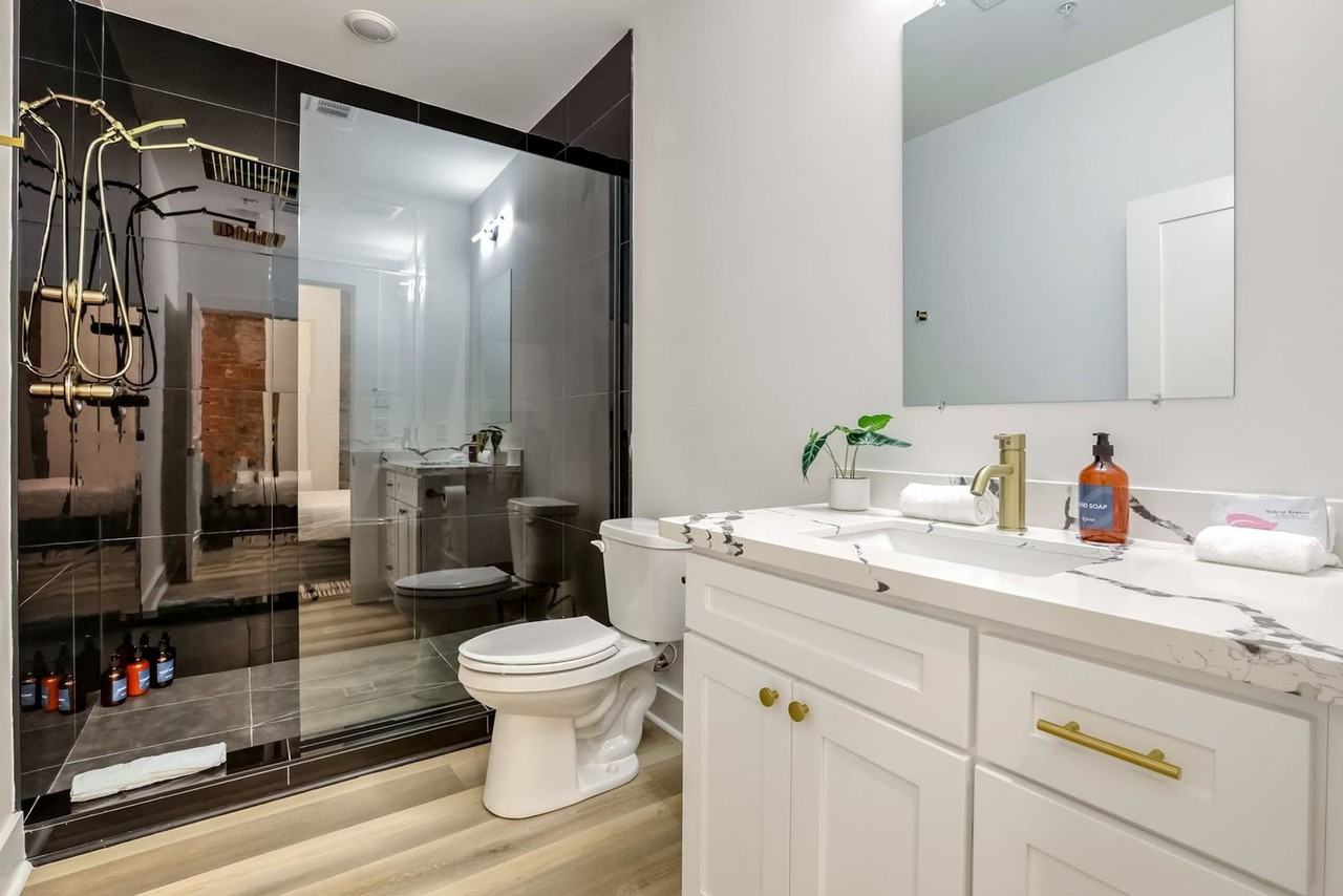 1050 Annunciation St #1272355P - Photo 6 of 6