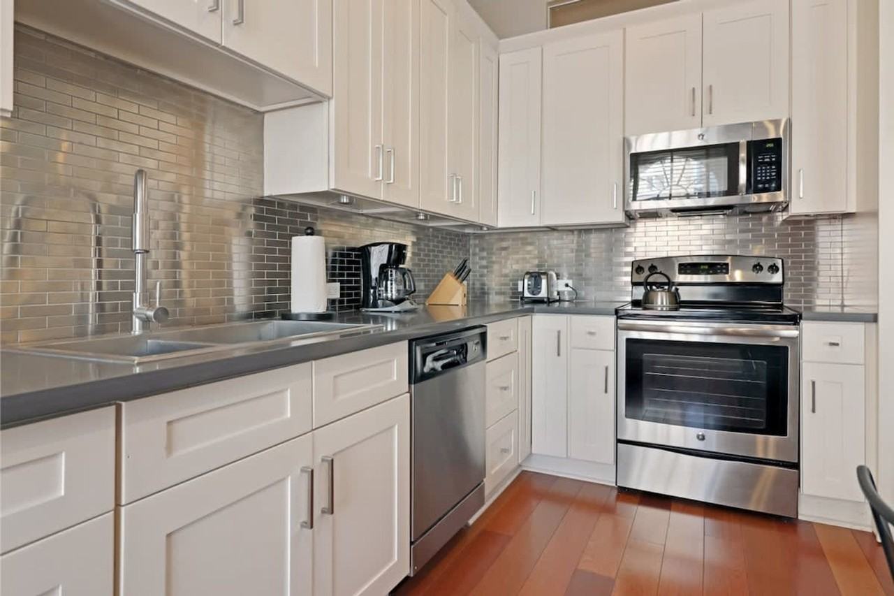 822 Perdido Street - Photo 7 of 39