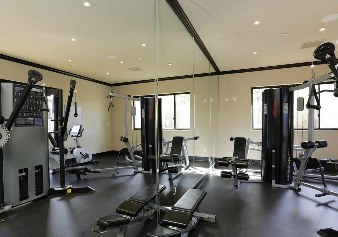 8775 Costa Verde Blvd #1280678P - Photo 7 of 11