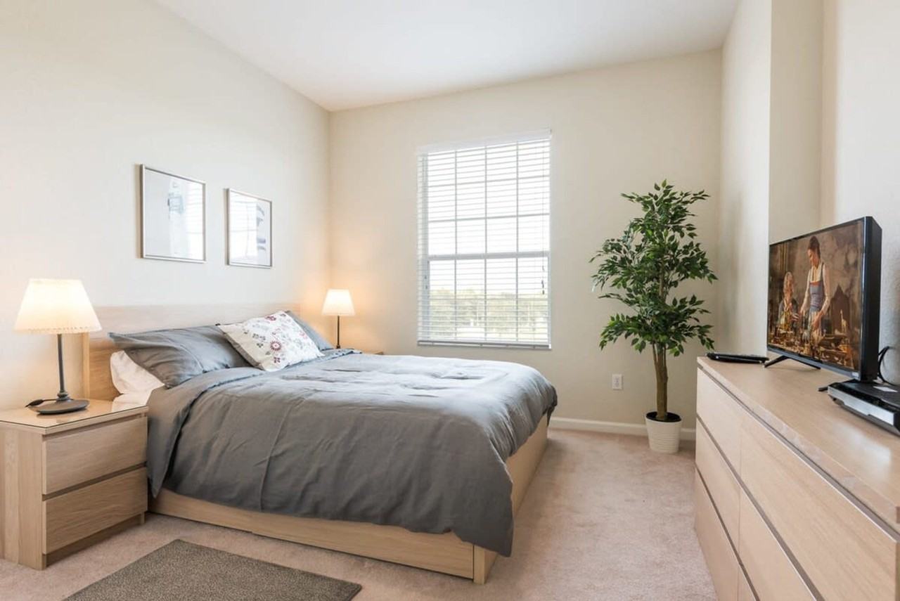 4102 Breakview Dr #1280790P - Photo 4 of 30