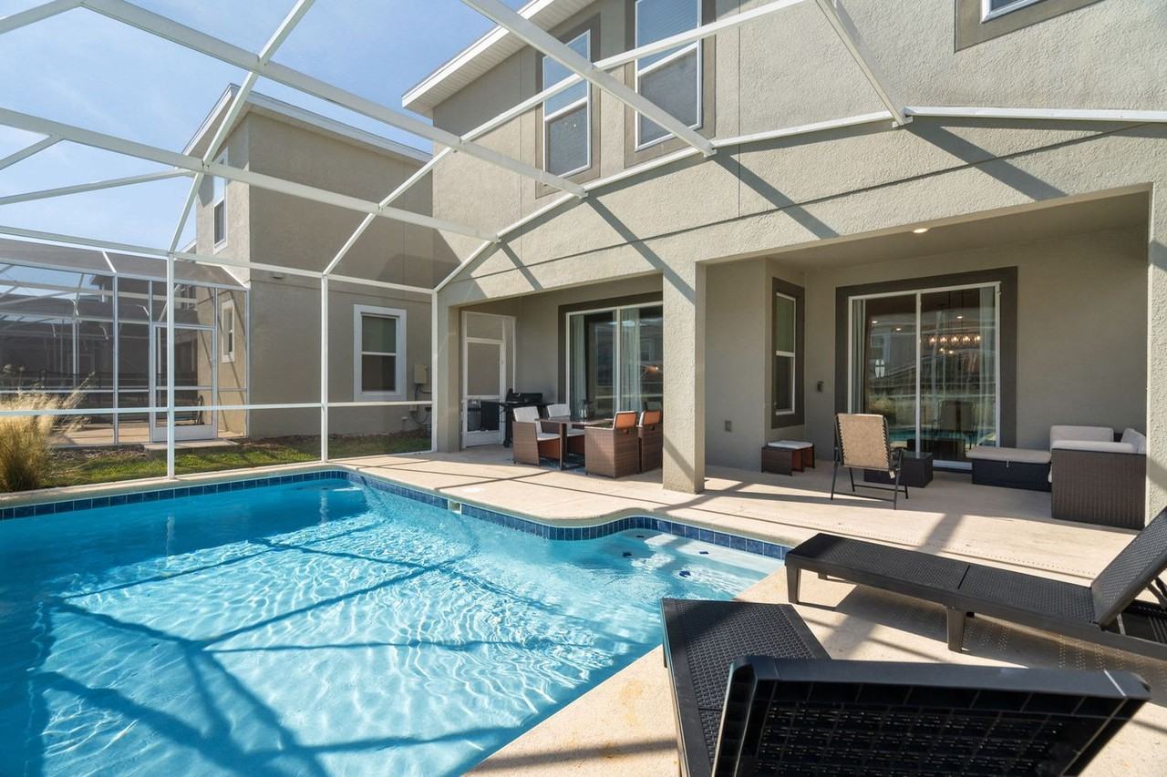 981 Leader St #1280870P - Photo 2 of 50