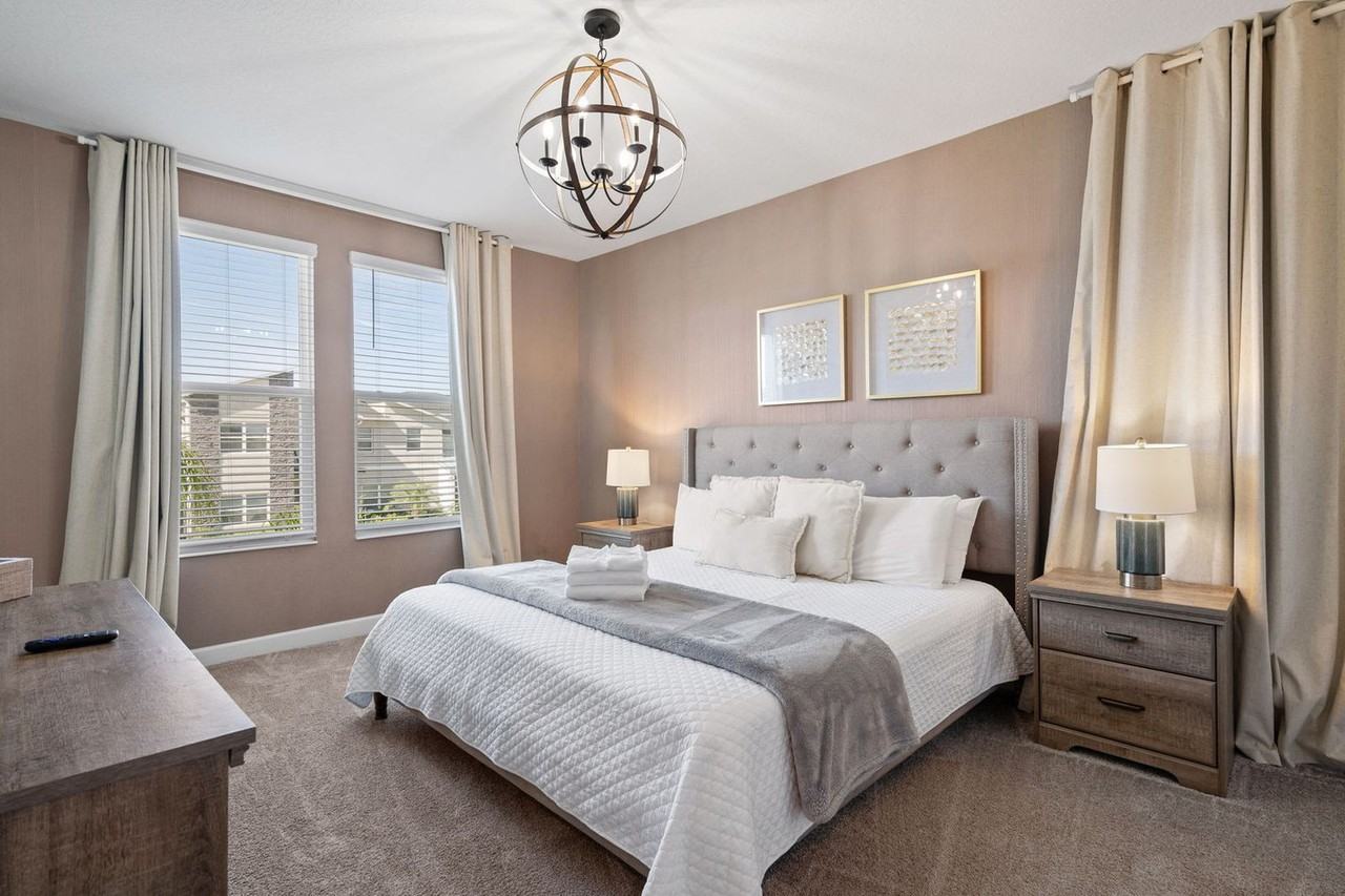 981 Leader St #1280870P - Photo 4 of 50