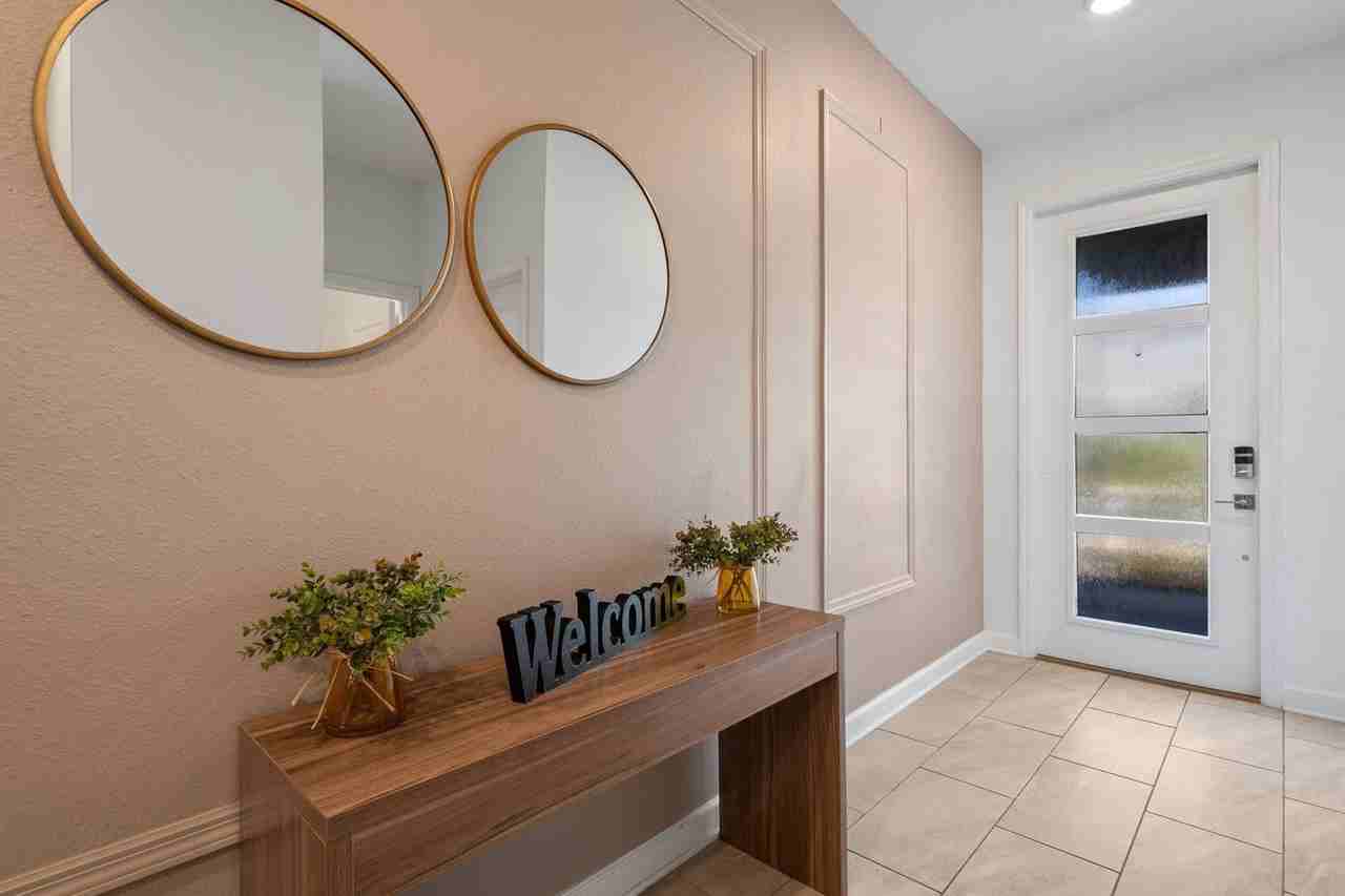 981 Leader St #1280870P - Photo 5 of 50