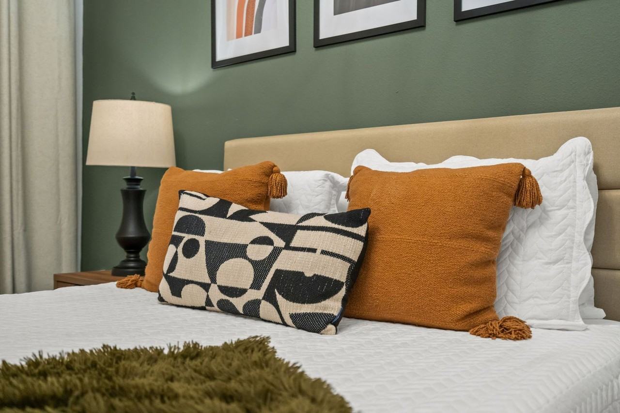 1180 1180 Kingsbarn Street #1280885P - Photo 2 of 48