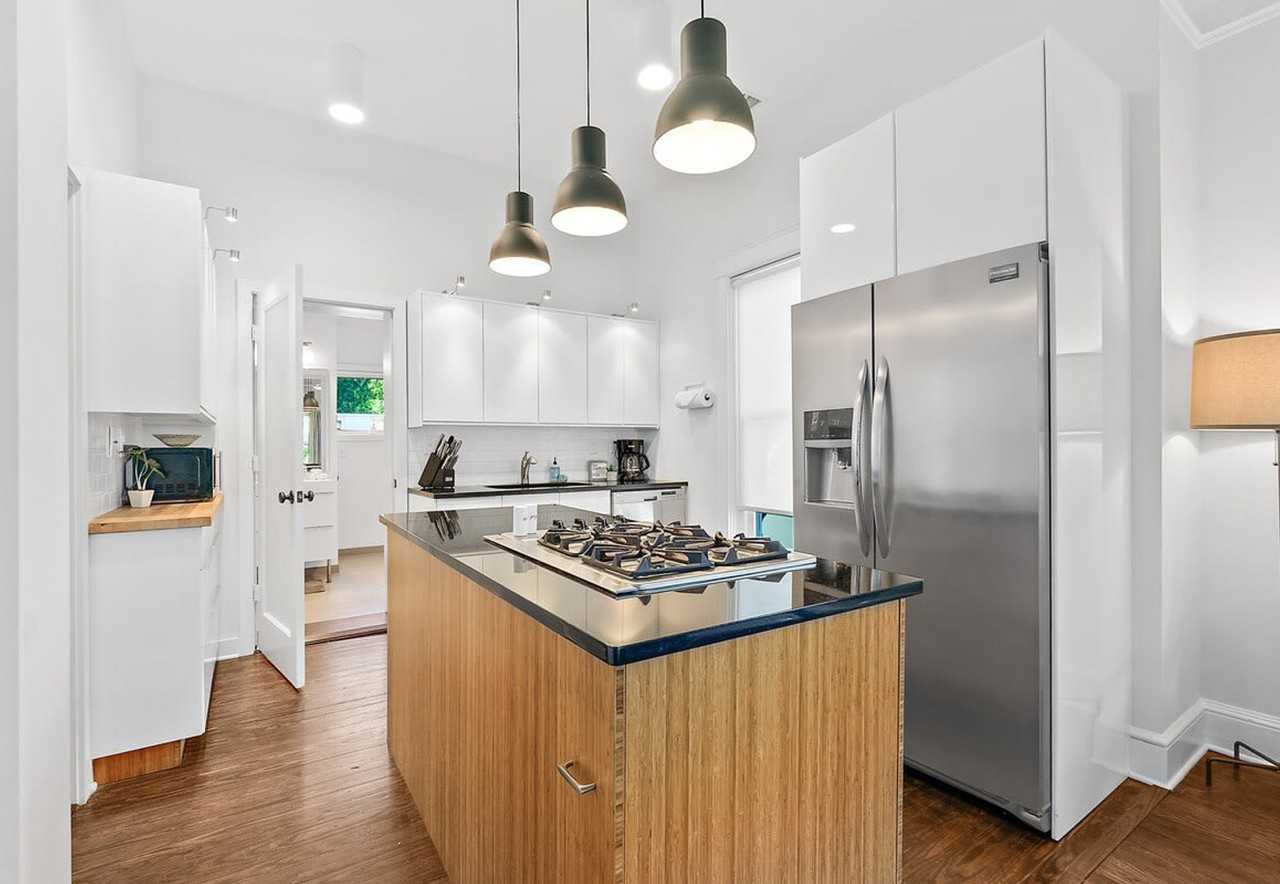 17 Old Mission Ave #1281913P - Photo 4 of 37