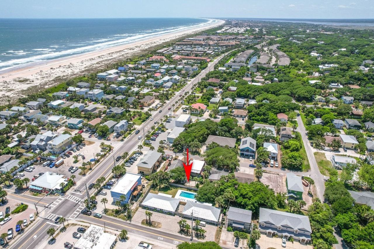 107 A St Apt B #1281923P - Photo 4 of 28