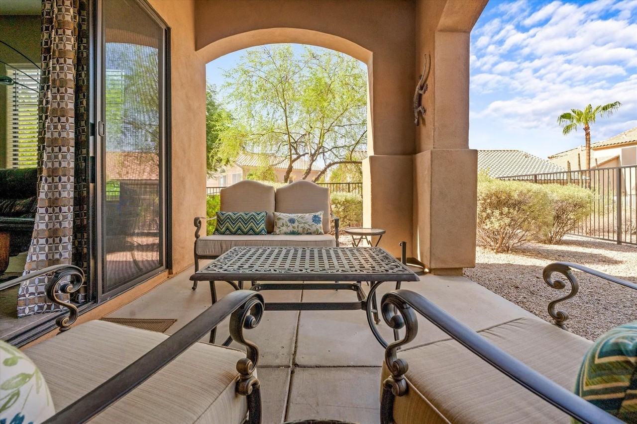 15550 S 5th Ave #1282847P - Photo 6 of 38